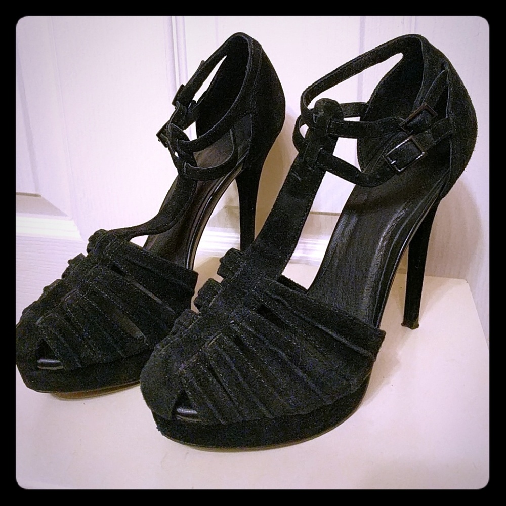 Black double strap pumps